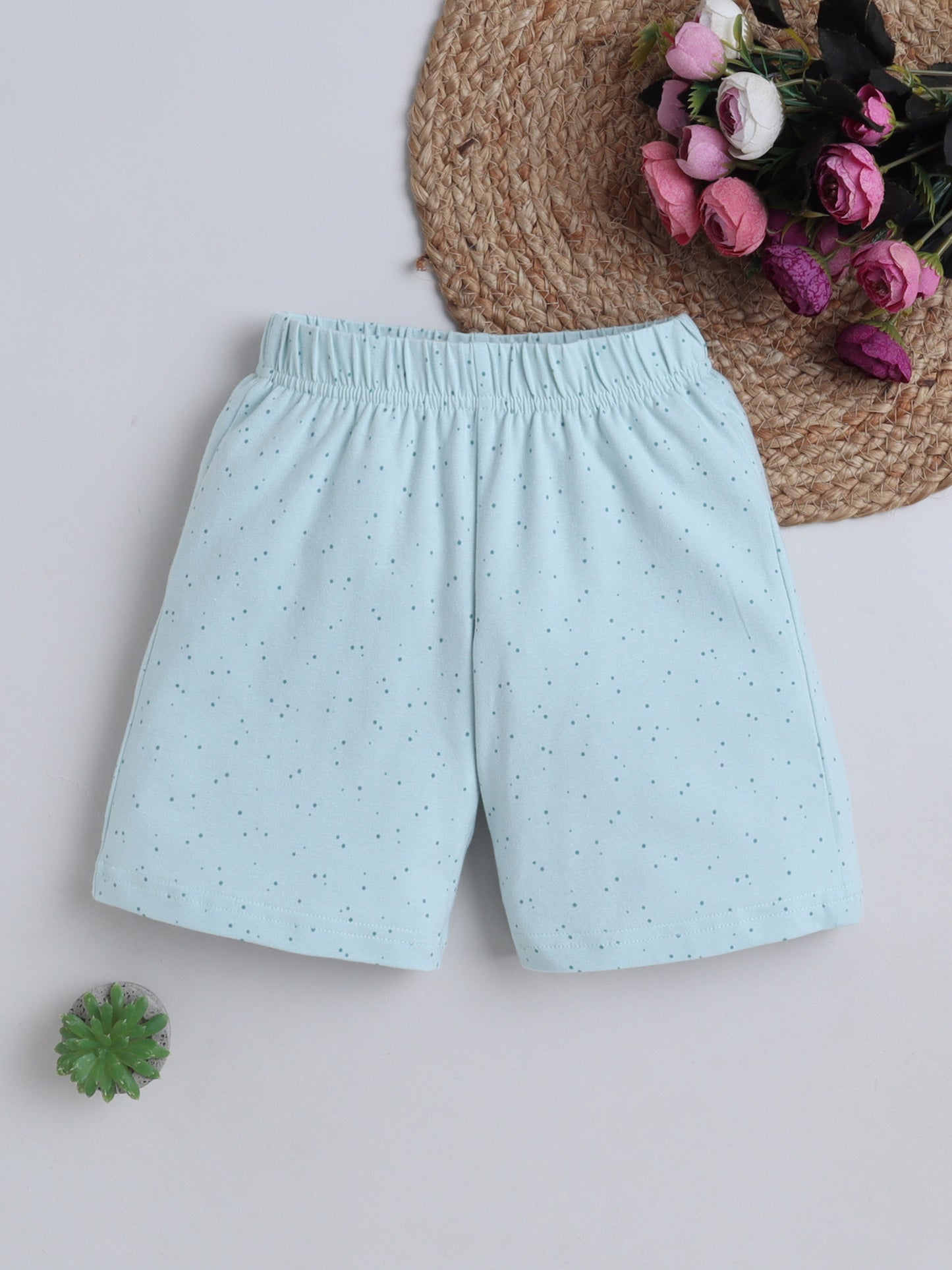 Unisex Solid Shorts - Green Dot