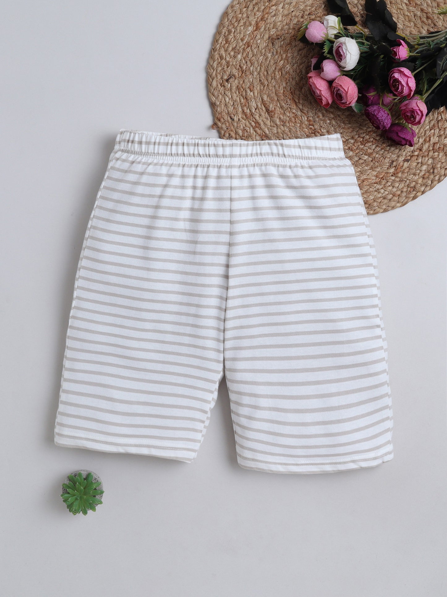 Unisex Solid Shorts - Grey Stripes